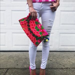 ✨✨host pick✨✨Embroidered Multi PomPom clutch bag